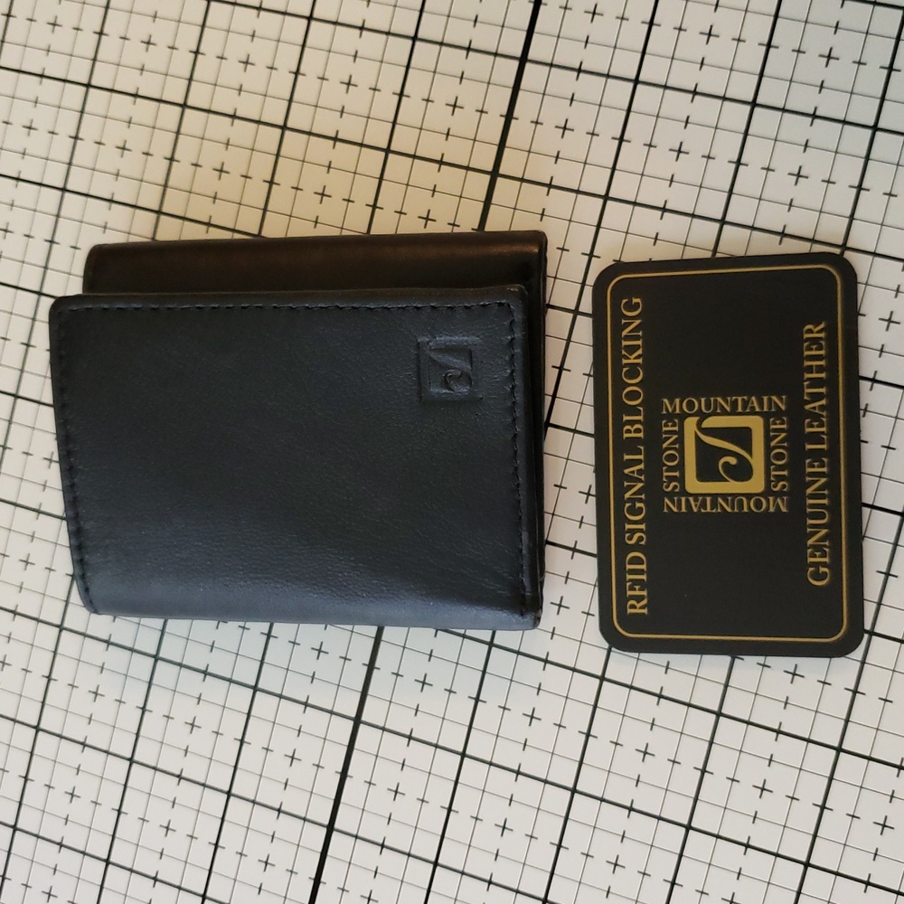 Stone Mountain RFID Signal Blocking Leather Wallet